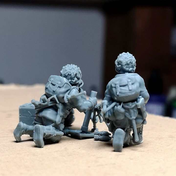 28mm US WW2 paratroopers, M2 Light Mortar and crew