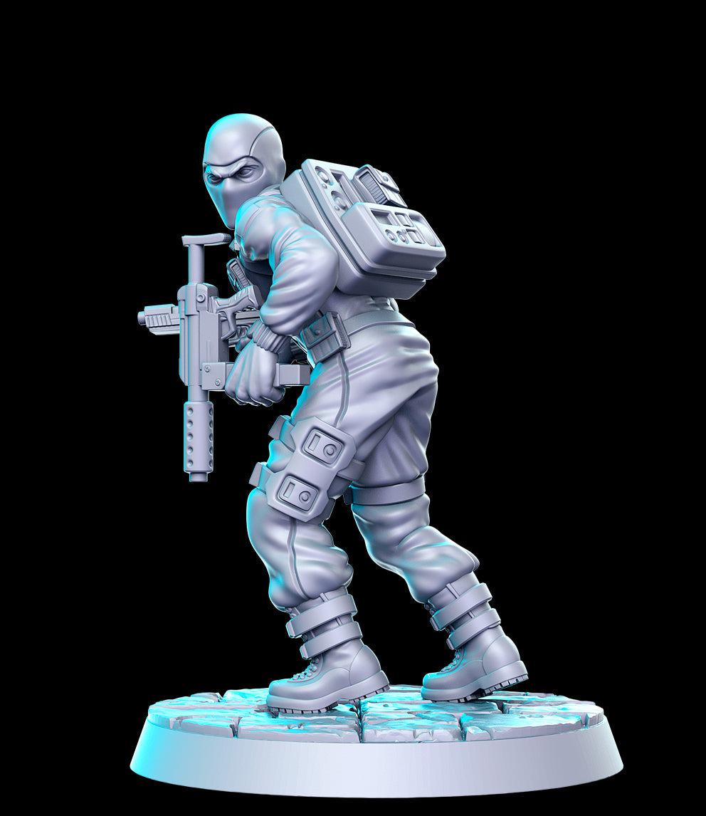 32mm resin model of a modern pulp saboteur armed with a gun and tactical gear on a round base, unpainted and highly detailed