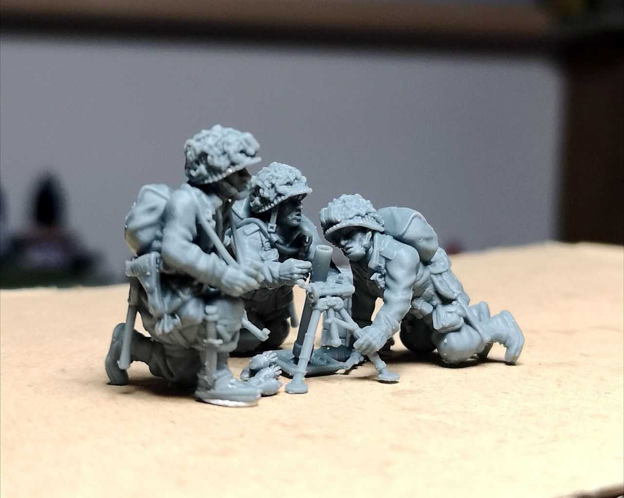 28mm US WW2 paratroopers, M2 Light Mortar and crew