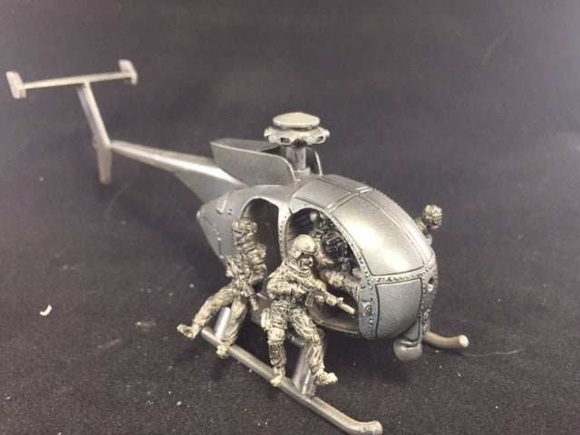 Unpainted 28mm Little Bird MH-6 helicopter model with soldiers, pilots, and dismounts figures