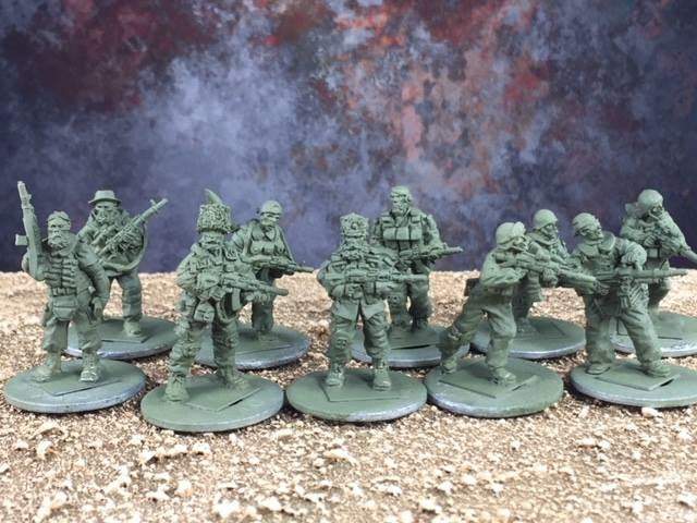 Set of 10 detailed 28mm modern DNR military miniatures in combat poses representing Donetsk People's Republic forces