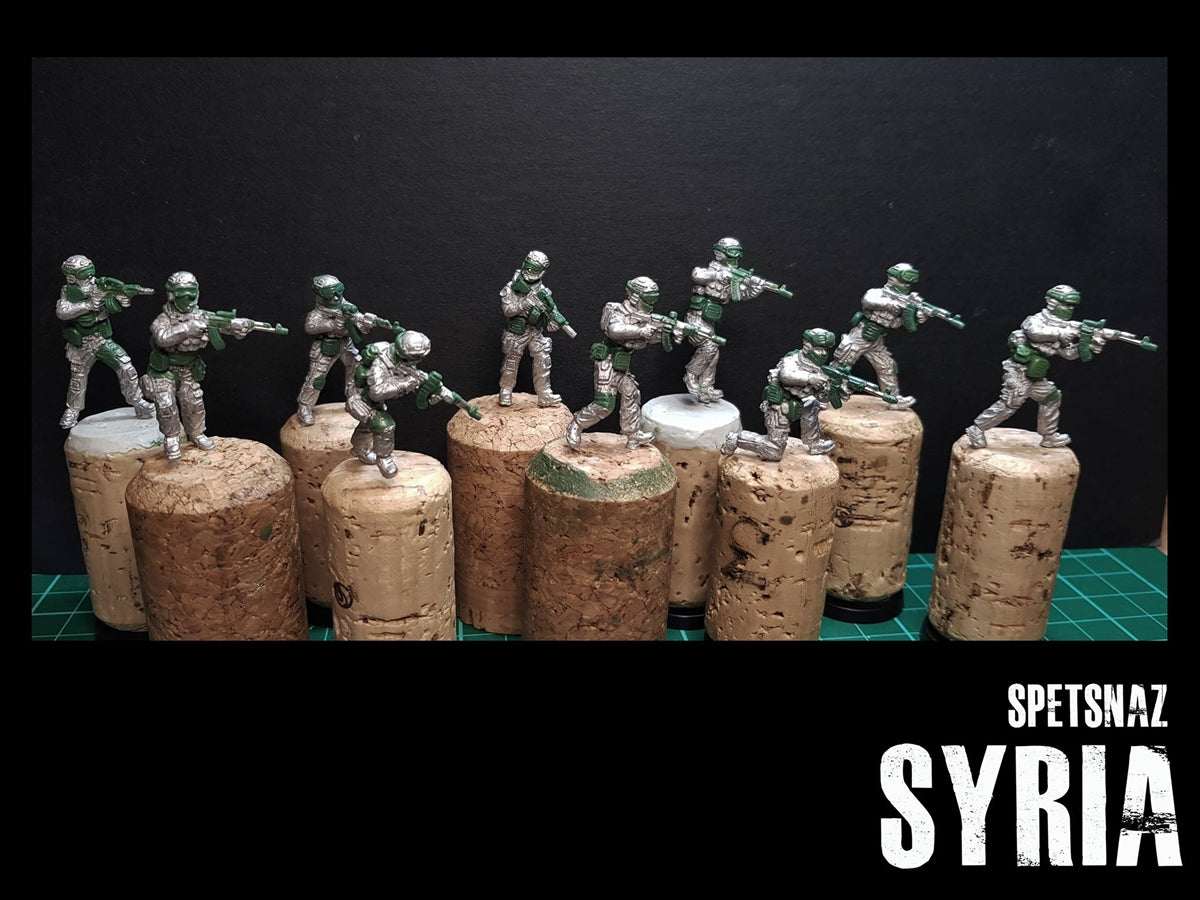 28mm Russian Spetnaz miniature figures set depicting soldiers in various combat poses on cork bases