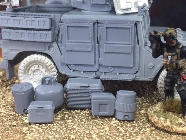 28mm Set of Coolers and Propane Tank