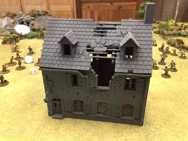 3D printable 1/72 scale damaged two-story gray building model for tabletop gaming Caretan1