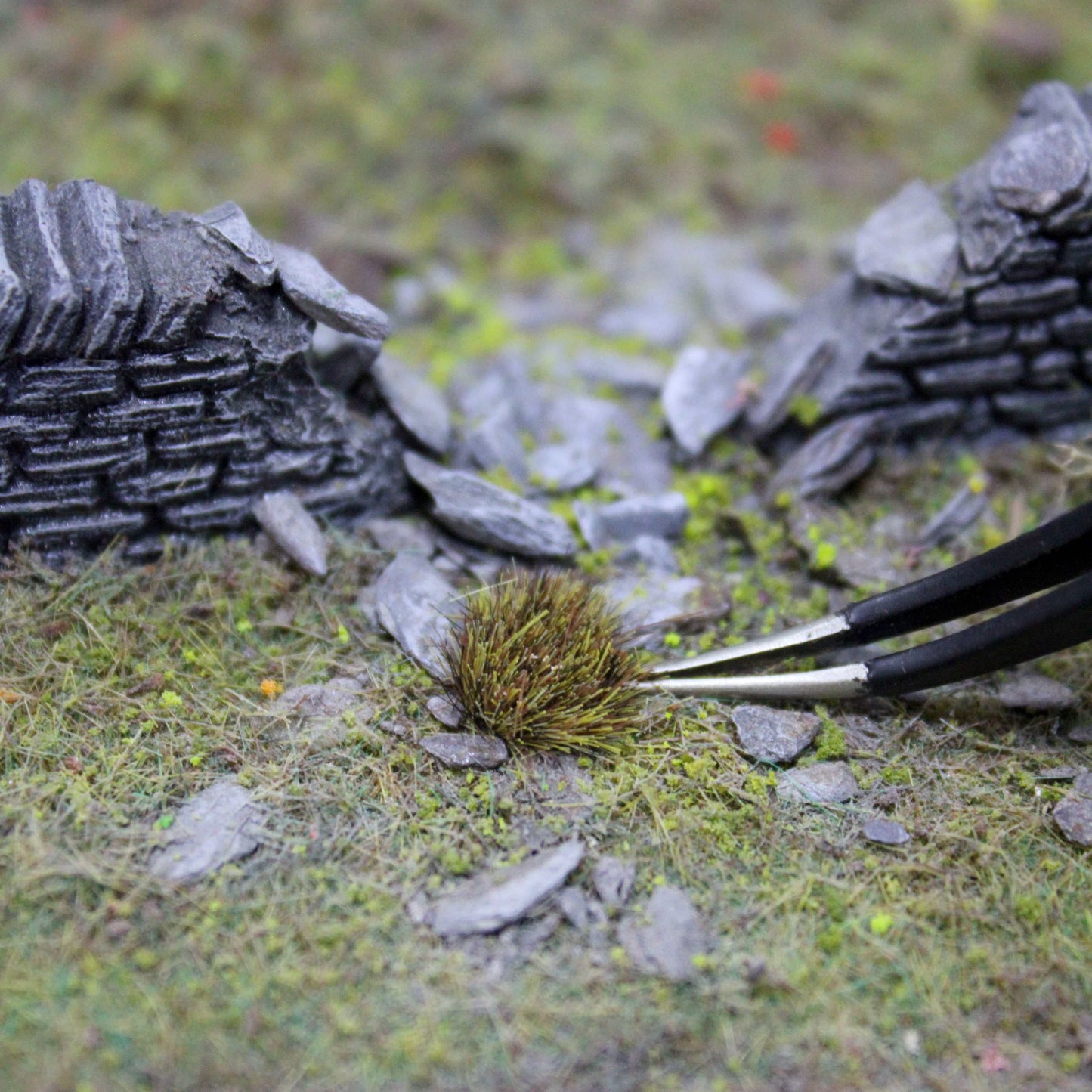 WWScenics 4mm Patchy Tufts