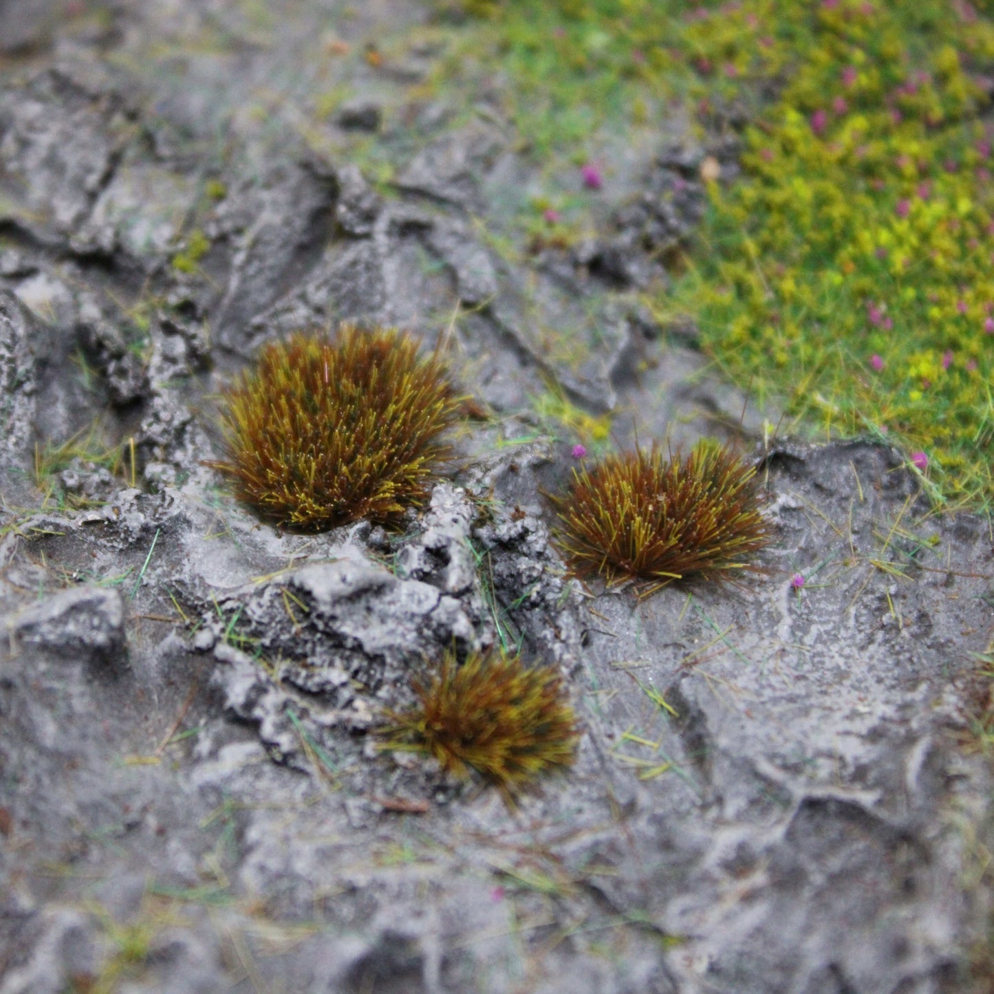 WWScenics 4mm Winter Tufts
