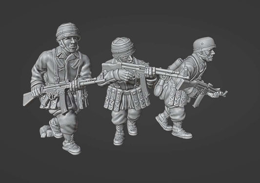 28mm German Fallschirmjager resin miniatures set with STG44 rifles for WW2 skirmish games