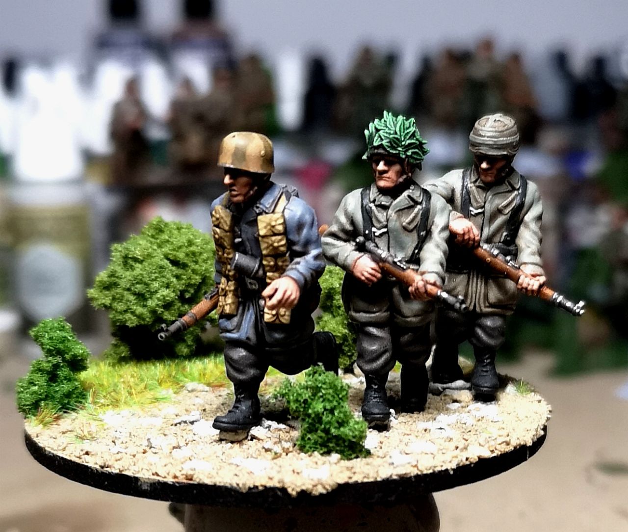 28mm WW2 German Fallschirmjager rifle team 1