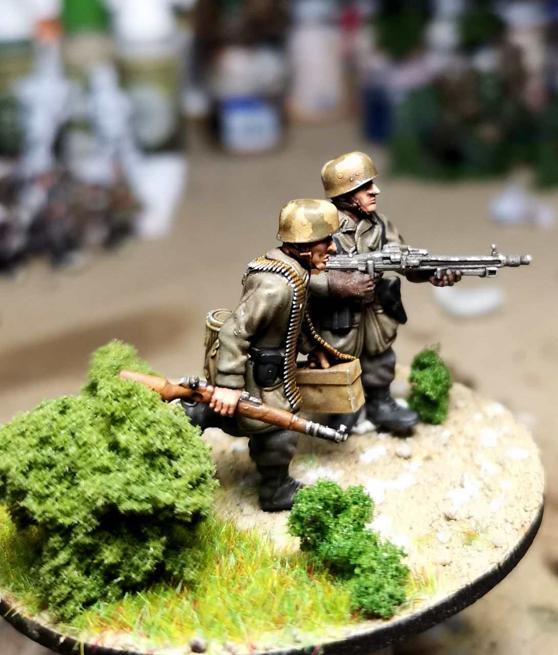 28mm German Fallschirmjager LMG 42 Team