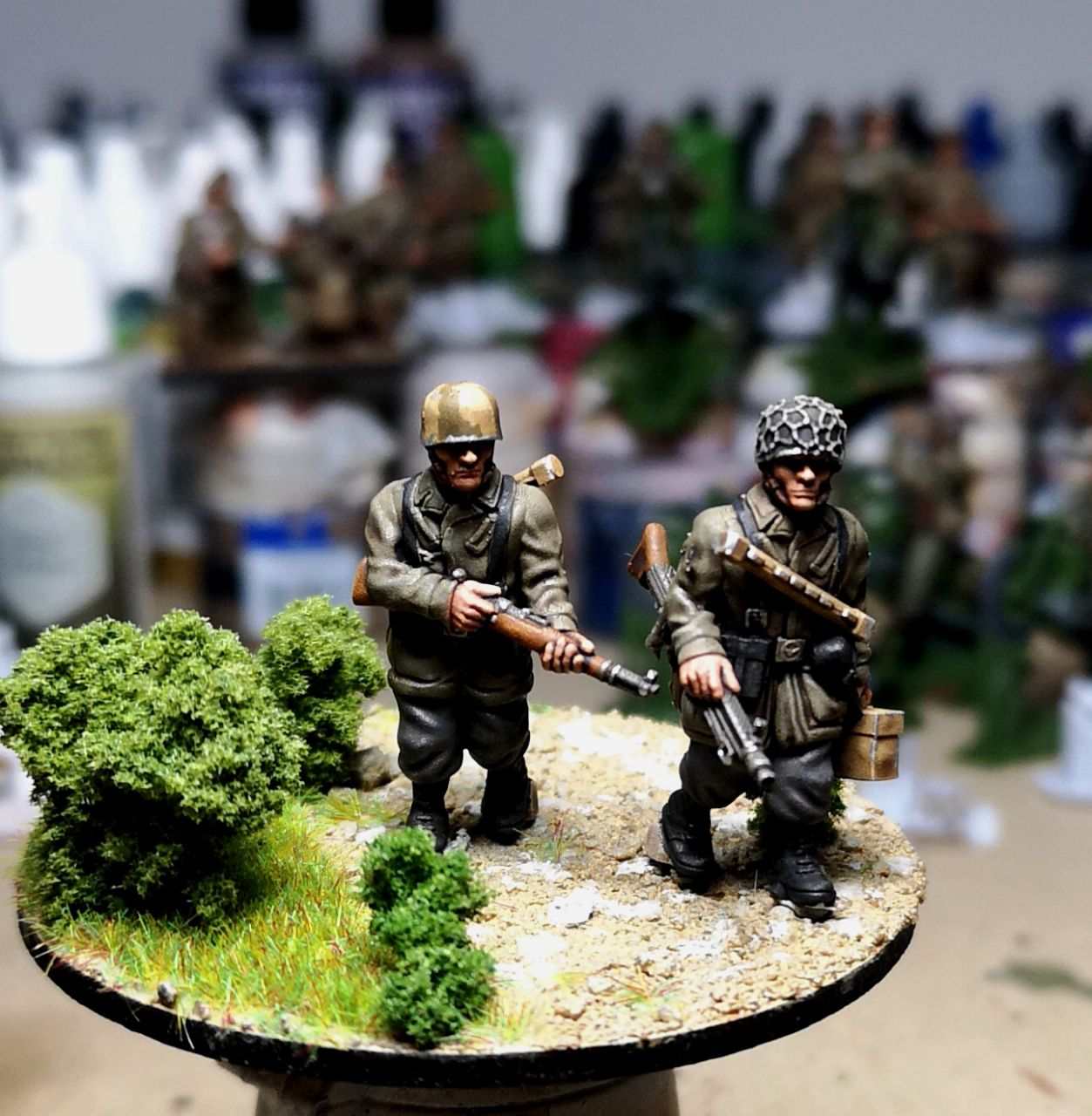 28mm German Fallschirmjager LMG 42 Team 2