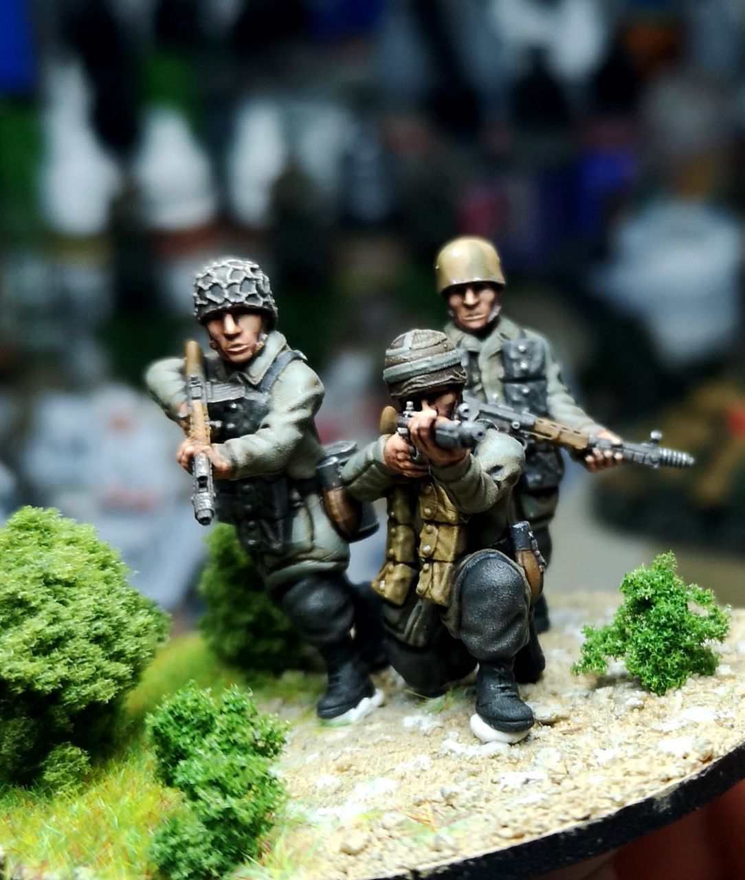 28mm German Fallschirmjager FG42 Team