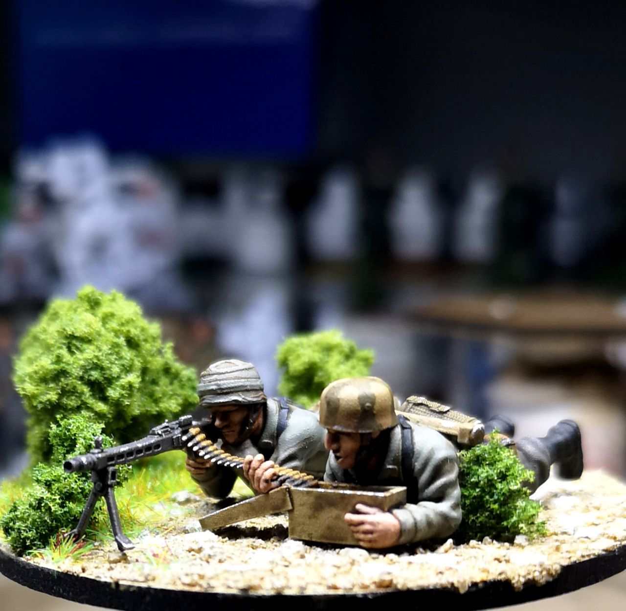 28mm German Fallschirmjager LMG 42 Team 3