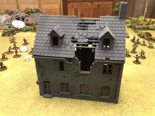 3D printable 1/72 scale damaged two-story gray building model for tabletop gaming Caretan1